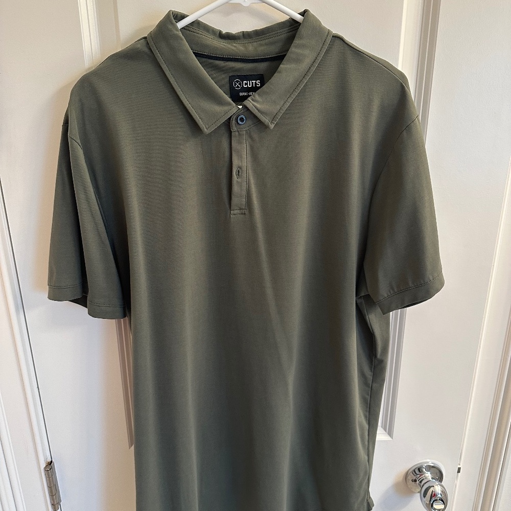 Cuts Clothing Curve Hem AO Polo Shirt, Size XXL, in Olive Green